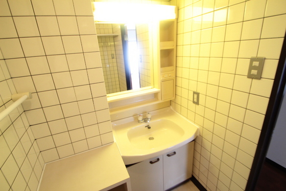 洗面設備　※別部屋の写真です