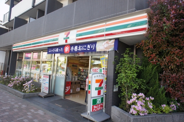 コンビニ　セブンイレブン東雲１丁目店まで９６ｍ（コンビニ）まで96m