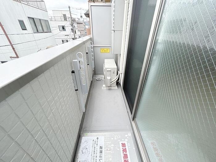 バルコニー　東側のバルコニーです☆