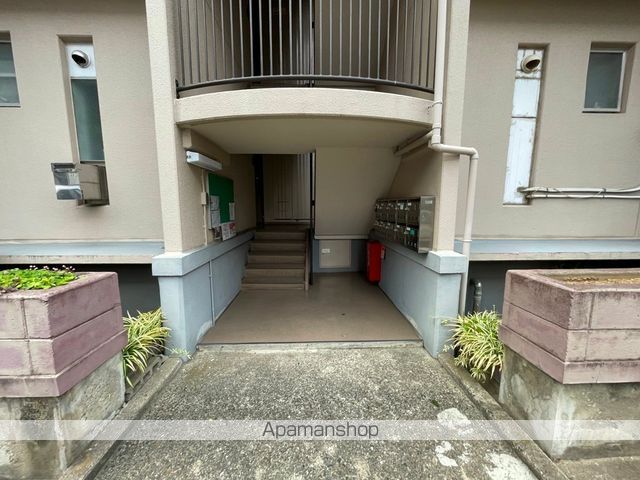 フラワリータウン志紀A棟の外観写真