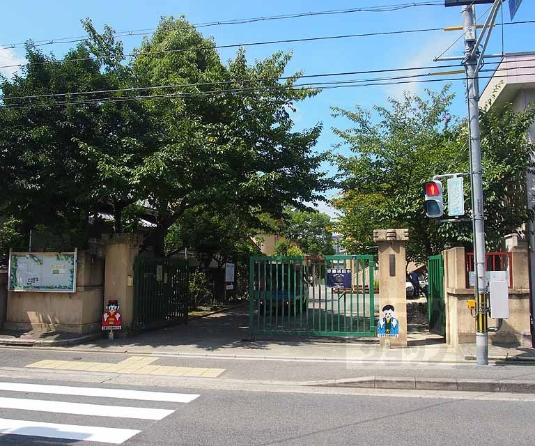 小学校　京都市立七条小学校（小学校）まで260m