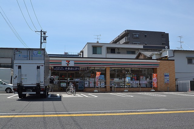コンビニ　セブンイレブン広島南観音2丁目店（コンビニ）まで66m