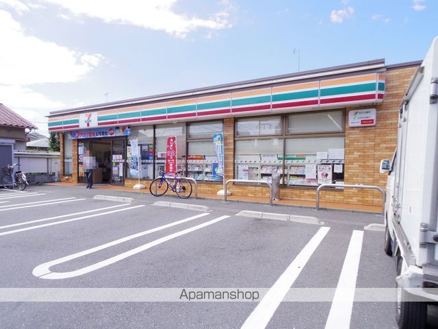コンビニ　セブンイレブン（コンビニ）まで449m
