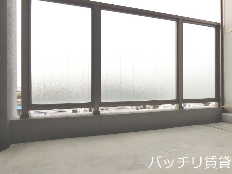 バルコニー　※同型タイプの為現状優先