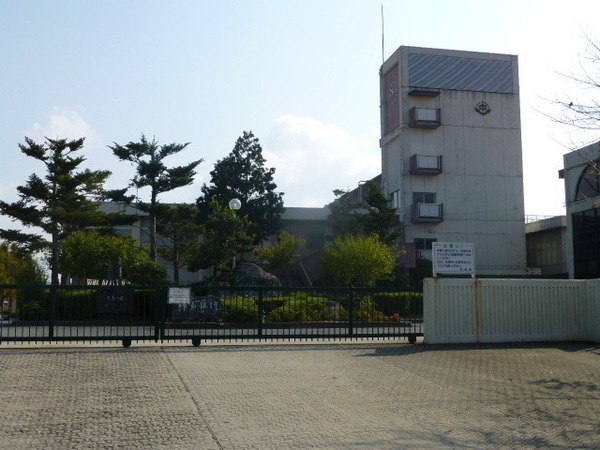 中学校　小野市立小野南中学校（中学校）まで1404m