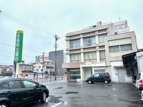 銀行　大垣共立銀行内田橋支店（銀行）まで1441m