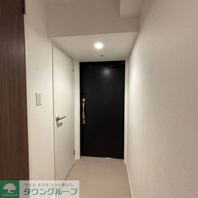 玄関　※写真は同タイプ住戸です。