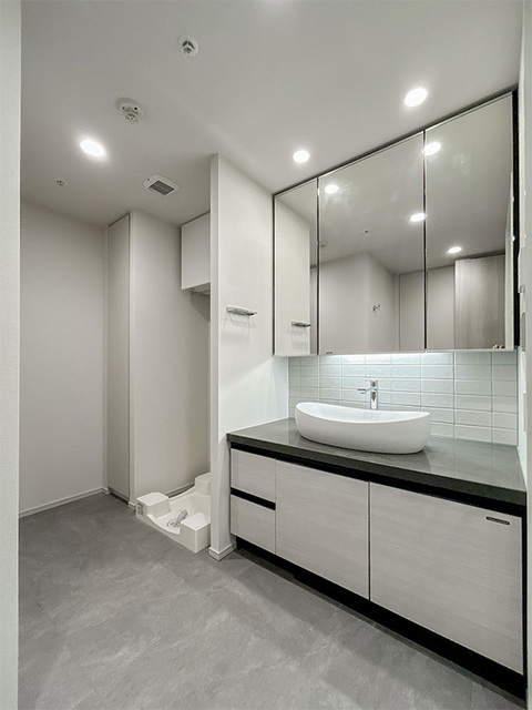 洗面設備　※写真は同タイプ住戸です。