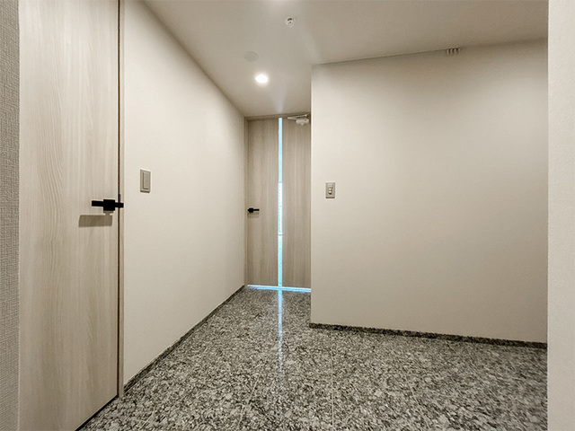 玄関　※写真は同タイプ住戸です。