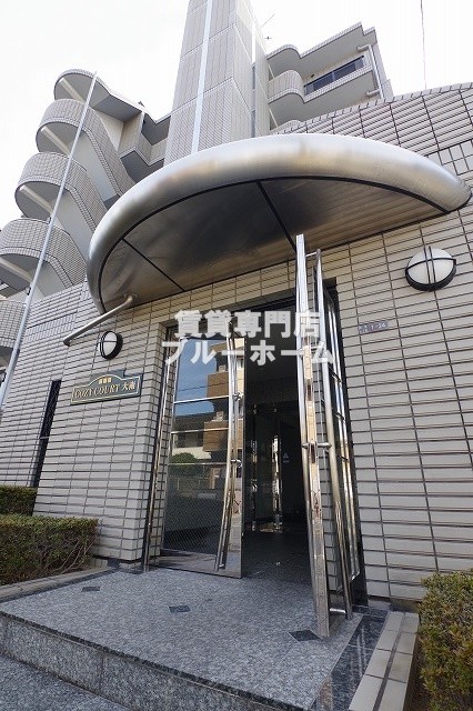 建物外観　鉄筋コンクリート造6階建て