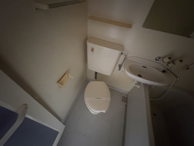 トイレ　コンパクトで使いやすいトイレです