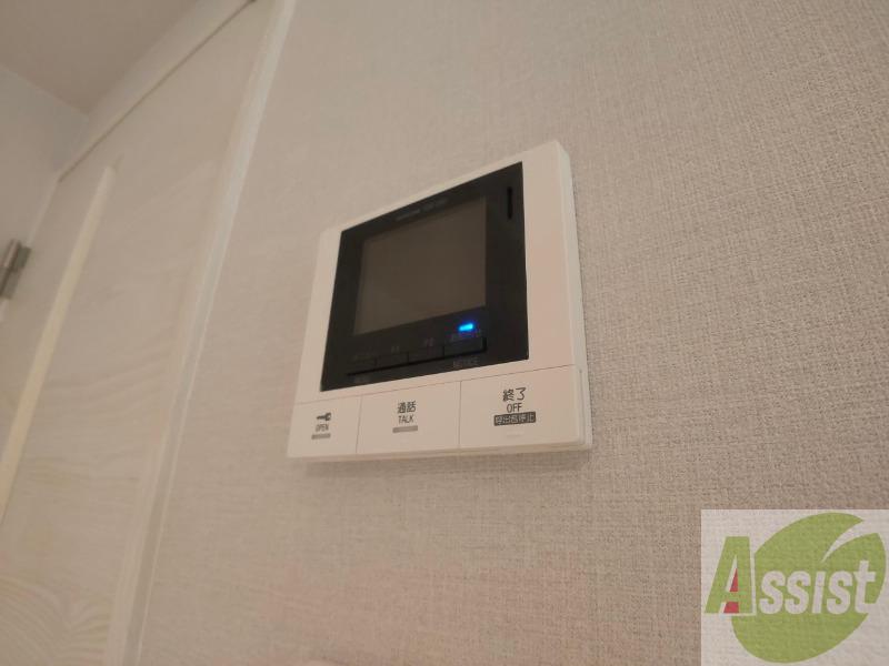 セキュリティ　ＴＶモニター付インターホンです。来客者の顔が見えるので安心！