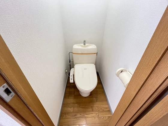 トイレ　※別部屋の写真です