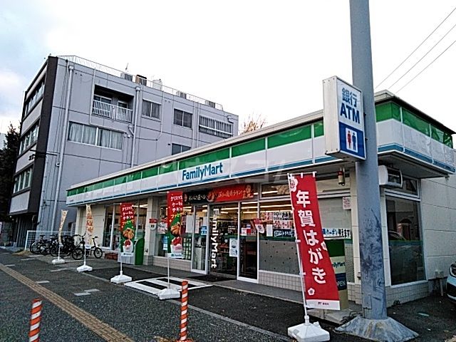 コンビニ　ファミリーマート名古屋浅間町店（コンビニ）まで582m