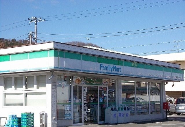 コンビニ　ファミリーマート 沼津あしたか（コンビニ）まで1200m