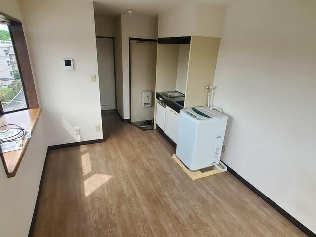 居室・リビング　反転部屋参考写真です。