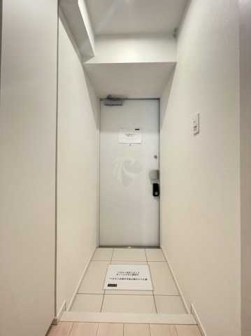 玄関　コンフォリア日暮里
