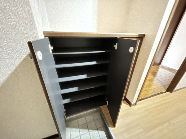 収納　たっぷりのシューズボックス