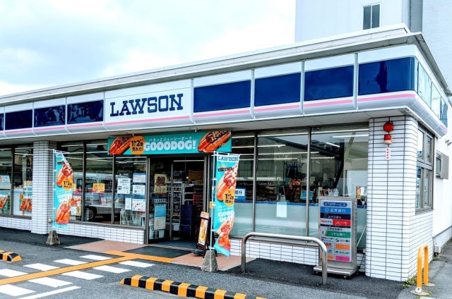 コンビニ　ローソン　水口名坂店（コンビニ）まで500m