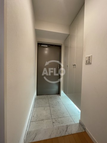 玄関　アーデンタワー北堀江　玄関スペース