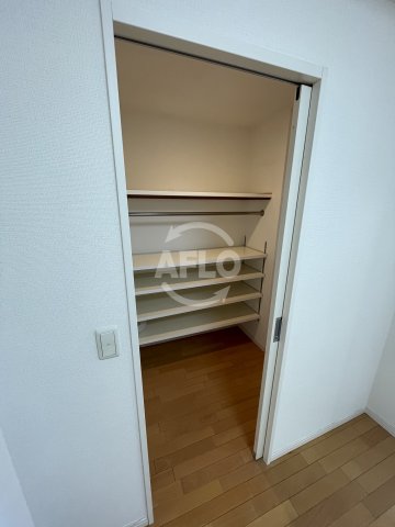 収納　アーデンタワー北堀江　ウォークインクローゼット