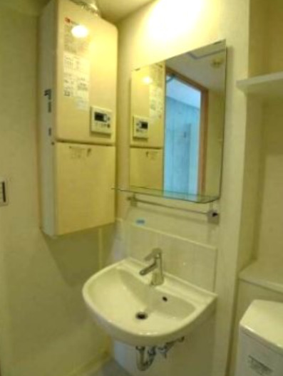 洗面設備　※別部屋の参考写真です。