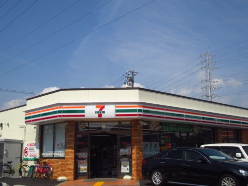 コンビニ　セブンイレブン明石樽屋町店（コンビニ）まで94m