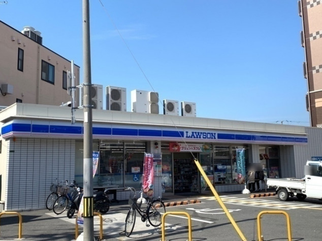 コンビニ　ローソン 阪急崇禅寺駅前店（コンビニ）まで633m
