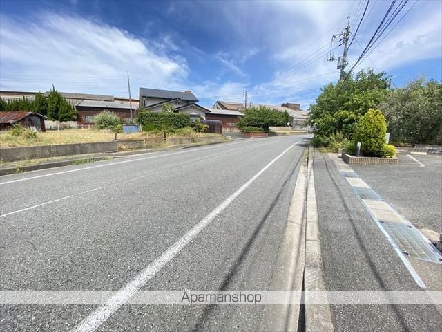 その他　前面道路（その他）まで0m