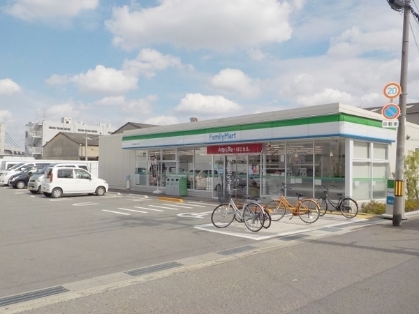 コンビニ　ファミリーマート加美東四丁目店（コンビニ）まで358m