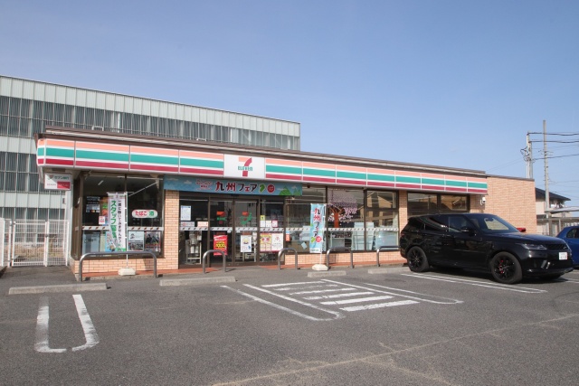 コンビニ　セブン-イレブン 長久手片平店（コンビニ）まで400m