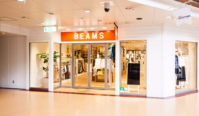 ショッピングセンター　BEAMS　OUTLET大阪鶴見（ショッピングセンター）まで558m
