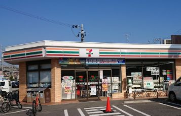 コンビニ　セブンイレブン 大阪浜3丁目店（コンビニ）まで912m