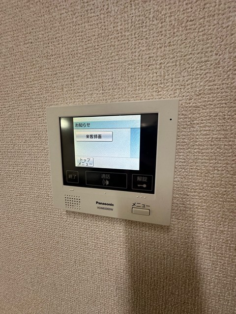 セキュリティ　防犯対策に有効なカメラ付きインターホン！録画機能が付いている