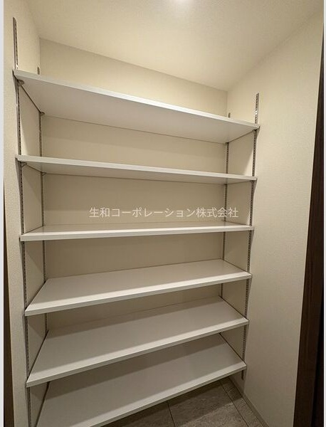 収納