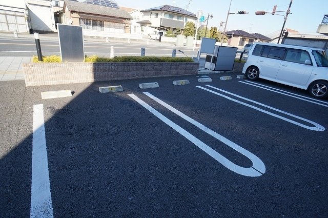 駐車場　駐車場完備です