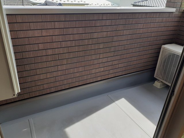 バルコニー　お洗濯にも便利なバルコニー付き