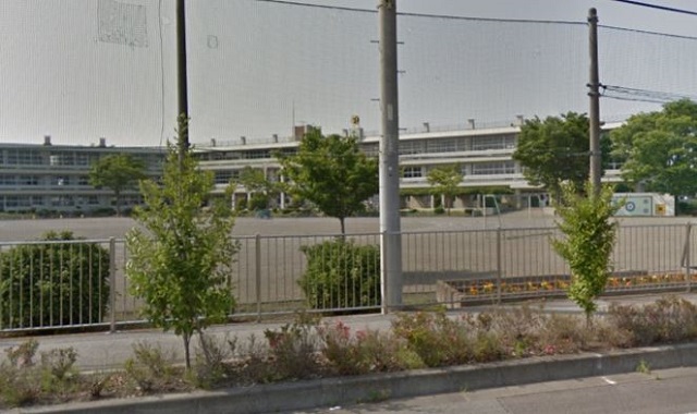 小学校　真岡市立真岡東小学校（小学校）まで556m