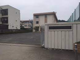 中学校　岡山市立石井中学校（中学校）まで1553m