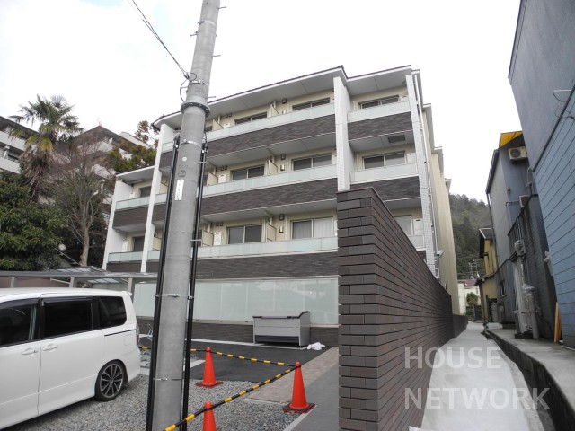建物外観　徒歩圏内に生活施設も豊富な立地の新築物件です。