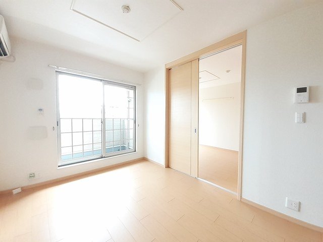 グランツ大和の居間写真