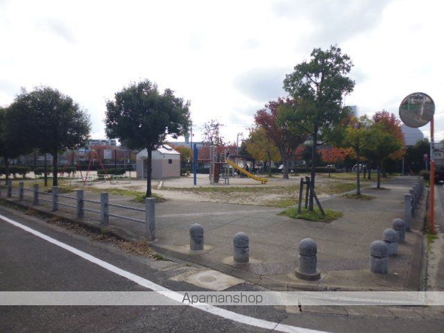 大学・短大　香蘭女子短大（大学・短大）まで450m
