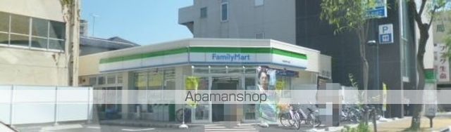 コンビニ　ファミリーマート新潟医学町通店（コンビニ）まで212m