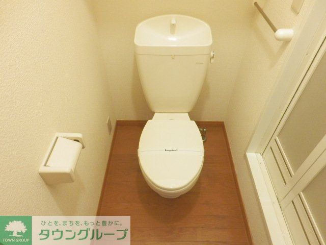 その他　トイレの奥にお風呂があり、脱衣所としても使用できます！