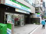 コンビニ　ファミリーマート赤坂六丁目店（コンビニ）まで100m