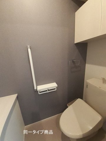 トイレ　落ち着いたトイレです