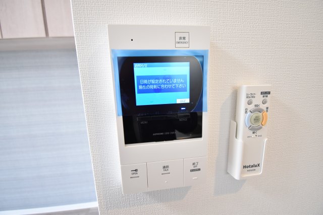 セキュリティ　TVモニターホンは安心ですね。誰か確認してから開けて下さいね