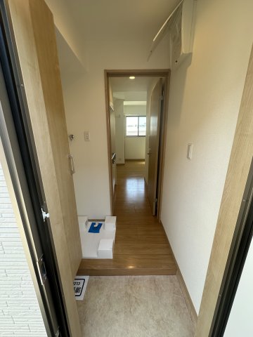 玄関　別部屋写真参考