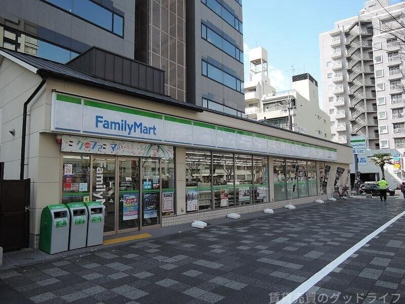 コンビニ　ファミリーマート御池西洞院店（コンビニ）まで241m