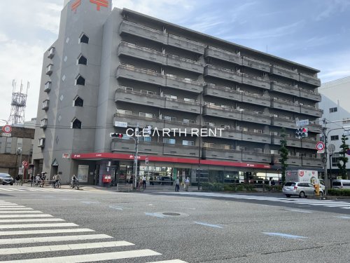 郵便局　足立中居郵便局（郵便局）まで683m